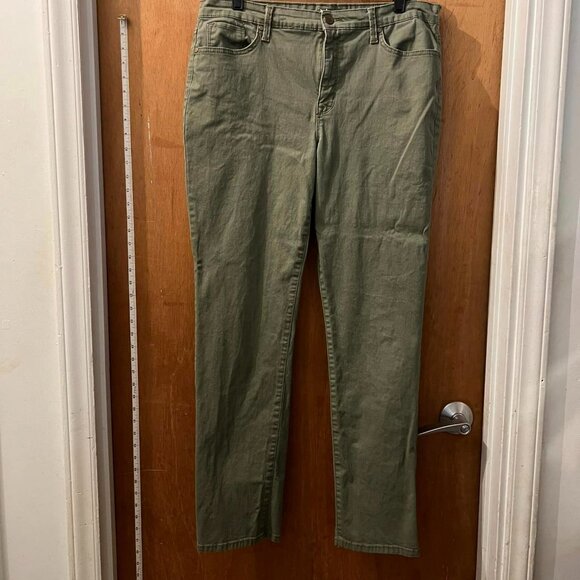 🐻Size 14 - New Direction - Light Green Pants/Jeans - W35"/L30" - Picture 1 of 7